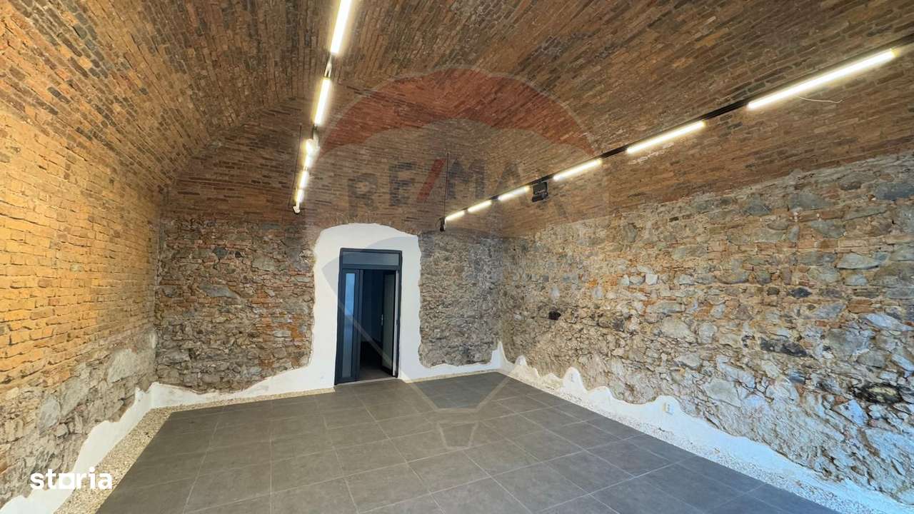 De închiriat Spațiu Comercial în Baia Sprie - Imagine principală: 2/6