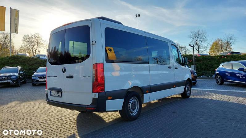 Mercedes-Benz Sprinter - 4