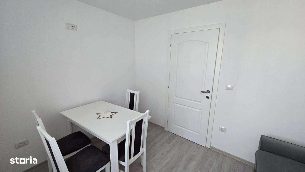 Ofer spre închiriere apartament cu 3 camere et 1 - Imagine principală: 4/9