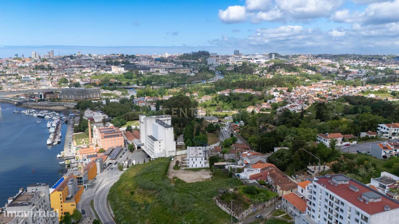 T2 Único com Terraço de 277m² | Valbom, Gondomar-41