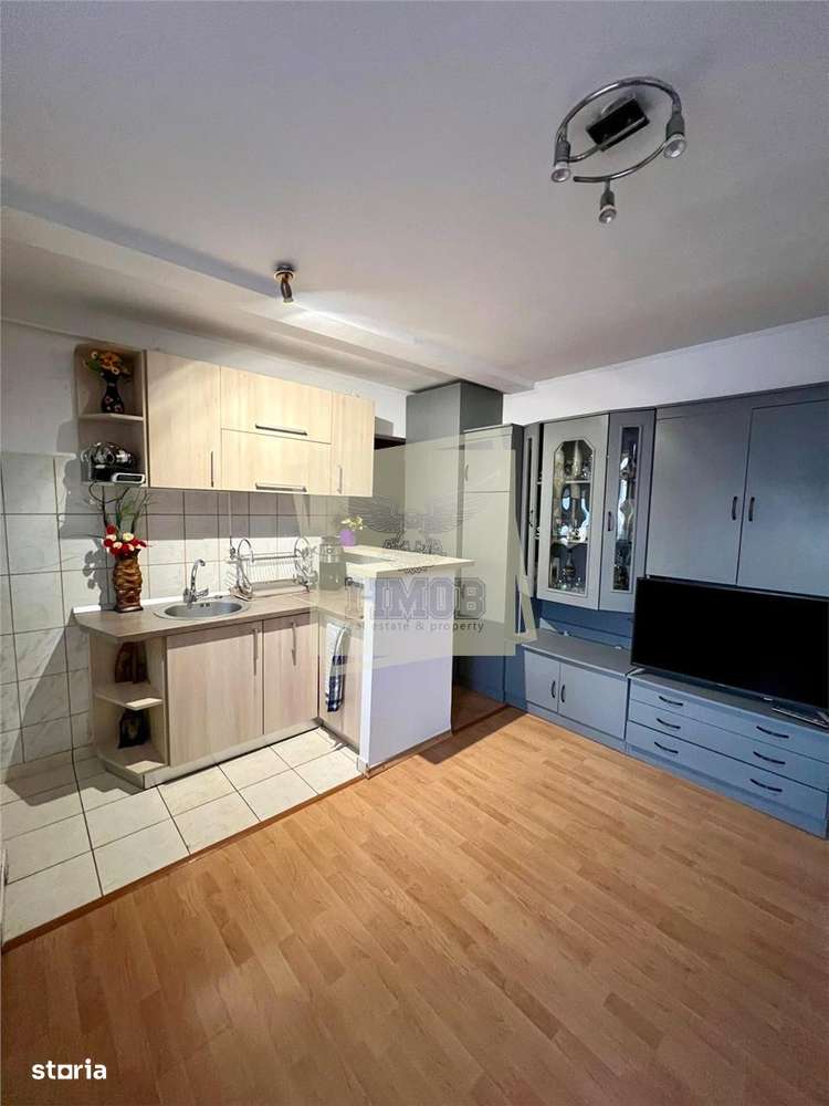 Apartament 3 camere 76mp cu balcon inchis zona Mihai Viteazul - Imagine principală: 3/17