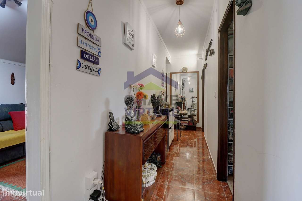 Apartamento T2 com Garagem - Centro Bombarral-22