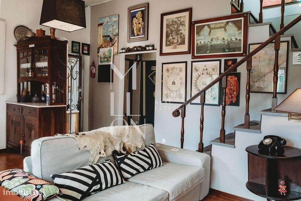 Moradia de 2 quartos + 1 anexo, em zona tranquila da Vila de Óbidos - Grande imagem: 3/48