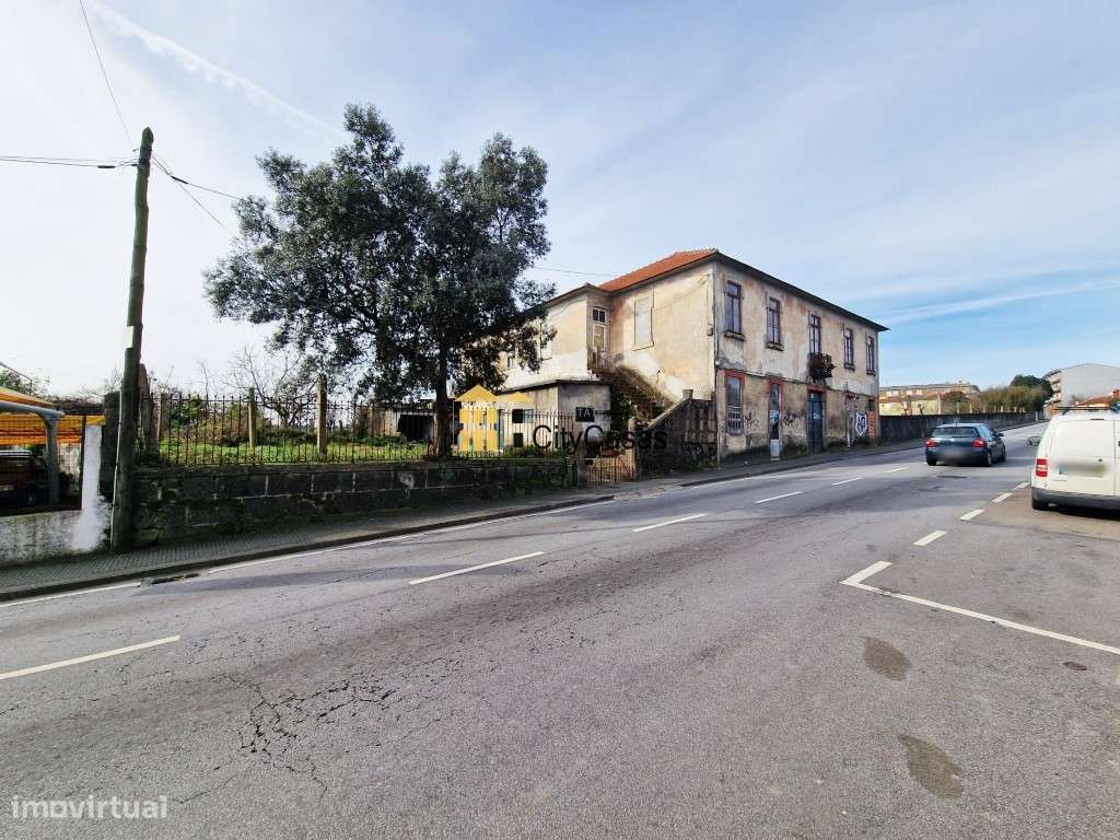 Terreno com 7000 m2 | Fânzeres - Grande imagem: 1/12