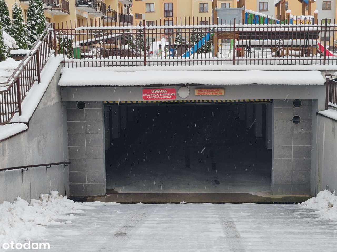 Ełk. Garaż 16,9m2 ul. Tuwima 26 - 28-6