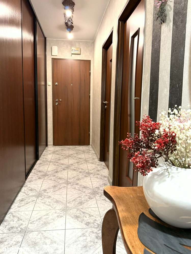 Przestronne 4-pokojowe mieszkanie z dużym balkonem – Gołębiów 2, 78m2-16