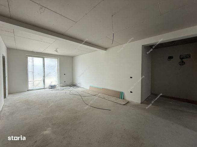 Apartament 3 Camere+Curte 30mp | 2 Bai | Giroc-1