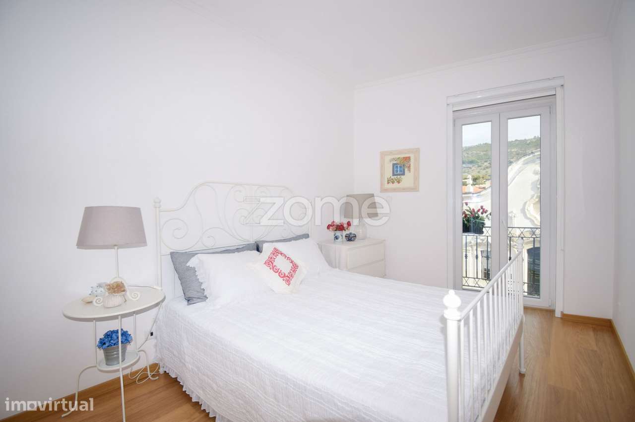 Prédio com 2 apartamentos independentes, totalmente remodelado-1