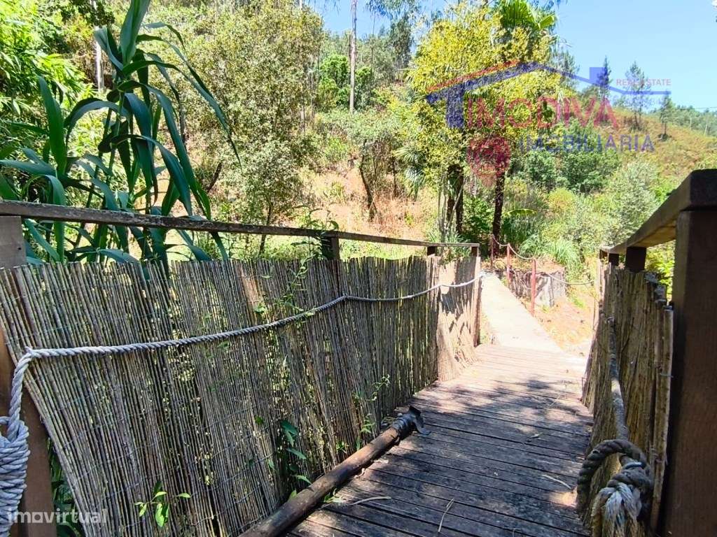 Propriedade com moradia, anexo, piscina e terreno com mais 2 ha-11