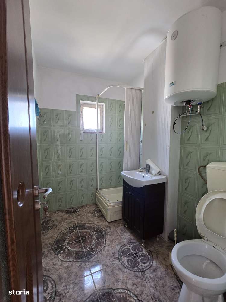 Apartament 2 camere semidecomandat zona ANAF - Adjud-9