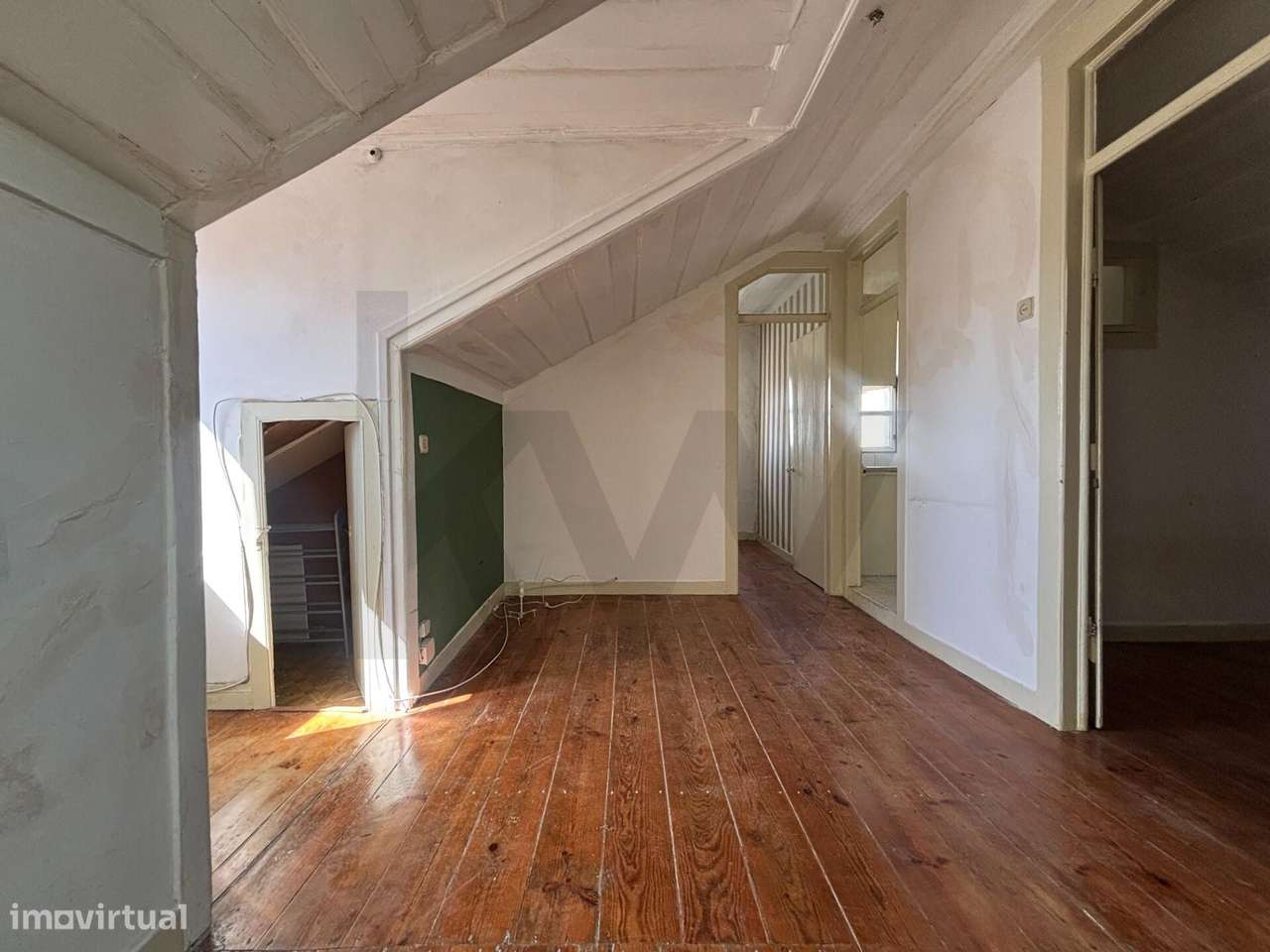 T1 em prédio de charme junto ao Miradouro da Graça - Grande imagem: 3/15