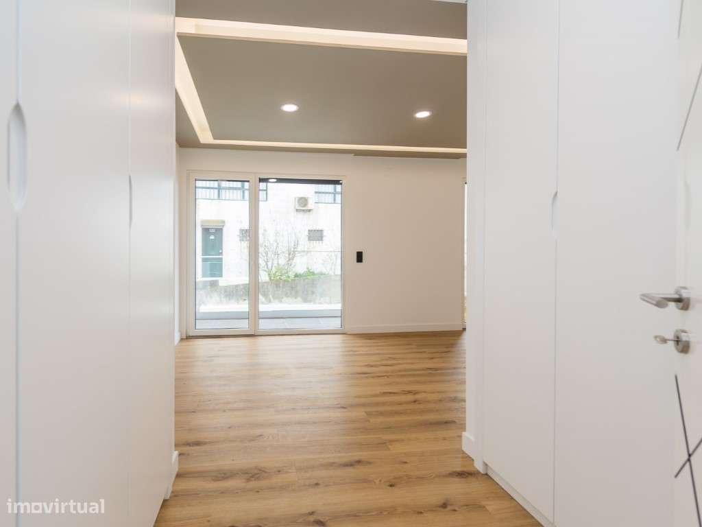 MORADIA NOVA T4 COM PISCINA - SERRA DE CASAL DE CAMBRA-27