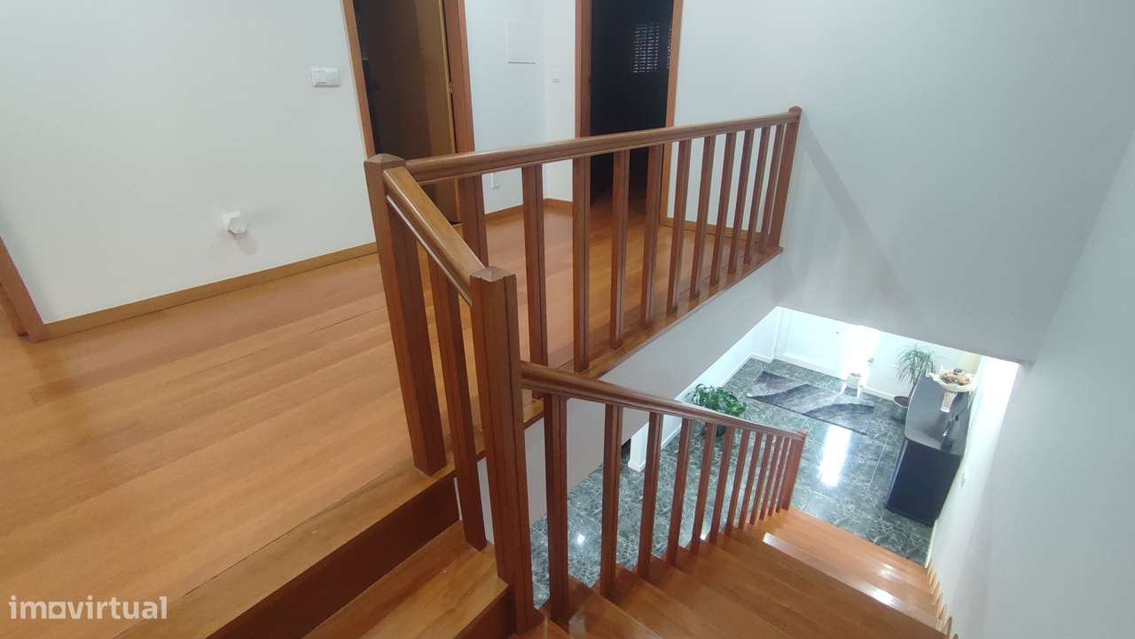 Moradia gaveto T3 em Amares-25