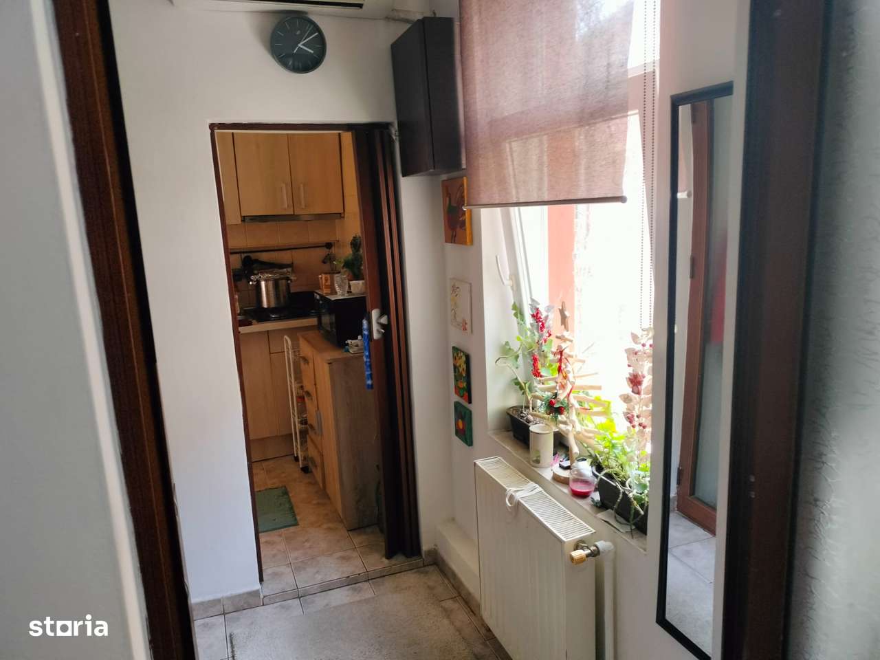 Vand casa, zona  Piata Victoriei-Buzesti-11