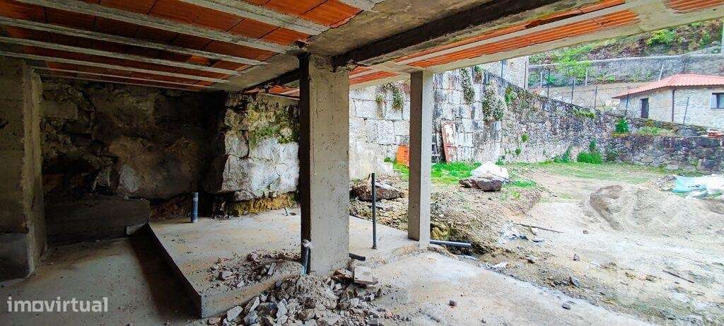 Casa / Villa T3 em Labrujó, Rendufe e Vilar do Monte de 245,46 m2 - Grande imagem: 2/26