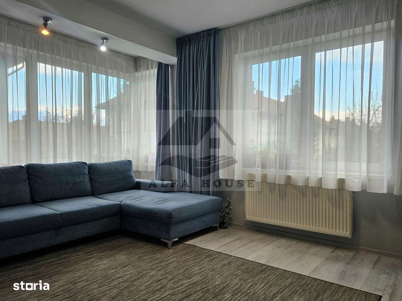 Oportunitate - Apartament cu trei camere in vila, zona Tractorul 70 mp-5