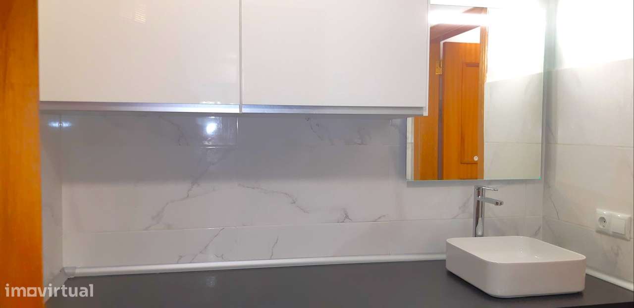 Loja T0+1 Venda em Queluz e Belas,Sintra - Grande imagem: 2/15