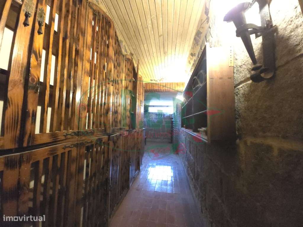 Moradia Isolada T3 | Piscina | Vistas Rio | 5 Min Porto-42