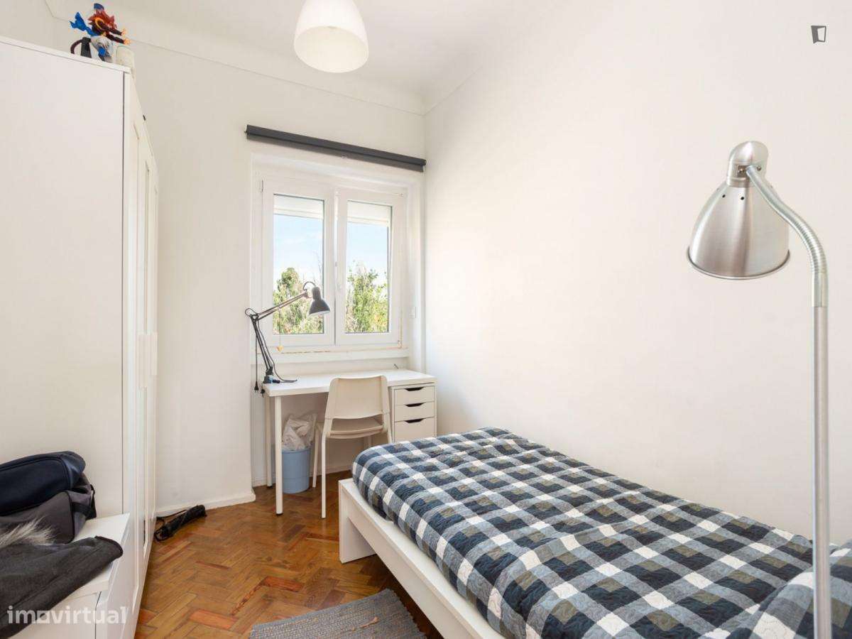 Quarto - localizado em Alvalade Lisbon - Grande imagem: 4/10
