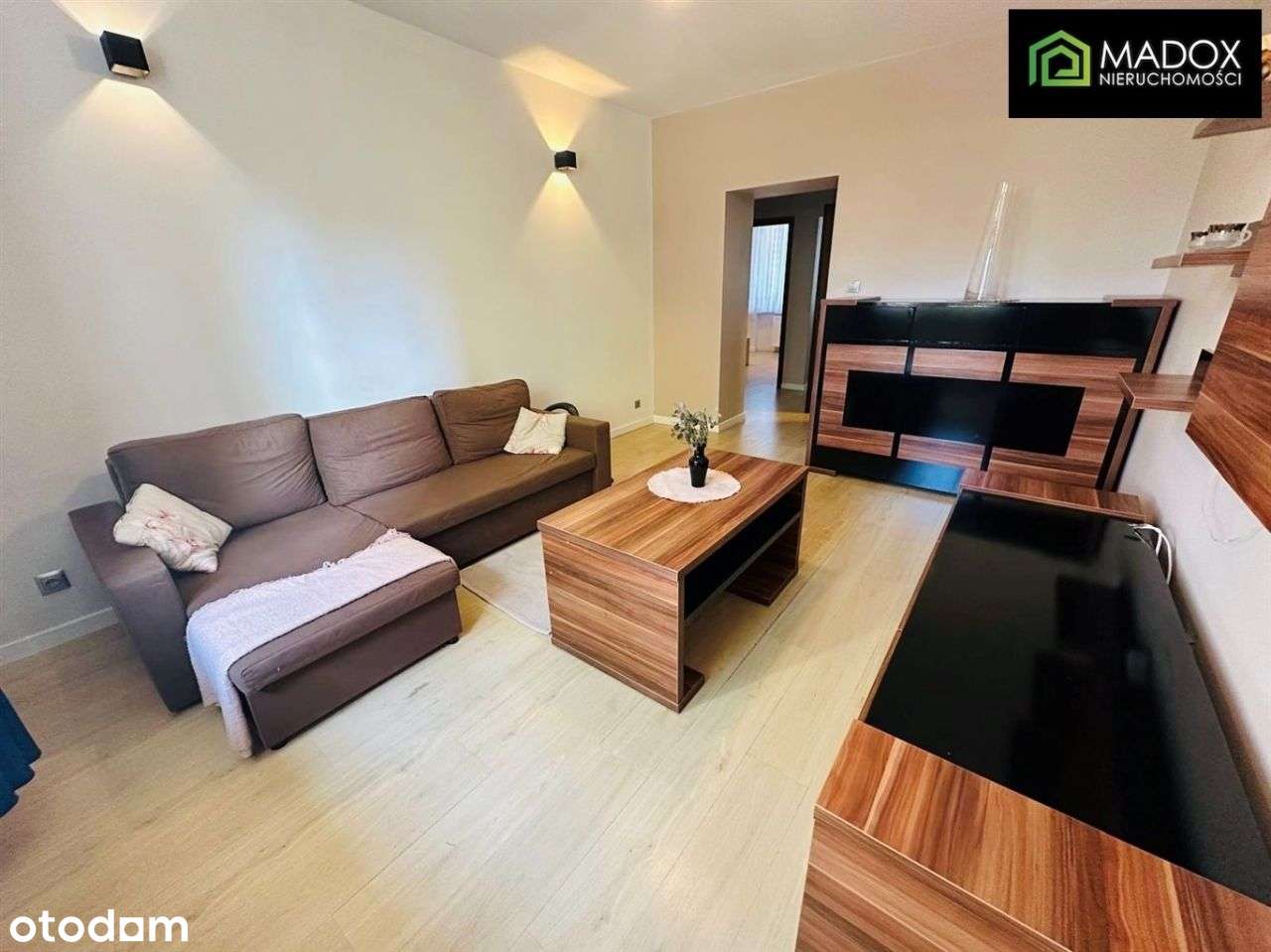 Przestronne M-3 do wprowadzenia, Centrum-5