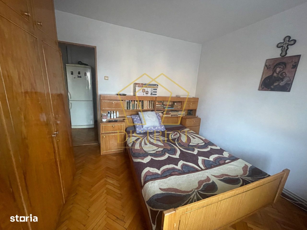 Apartament decomandat cu 4 camere | Etaj 1| Centrala Proprie | Lipovei