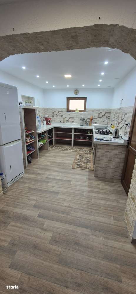 Vila in Adjudeni - Imagine principală: 3/20