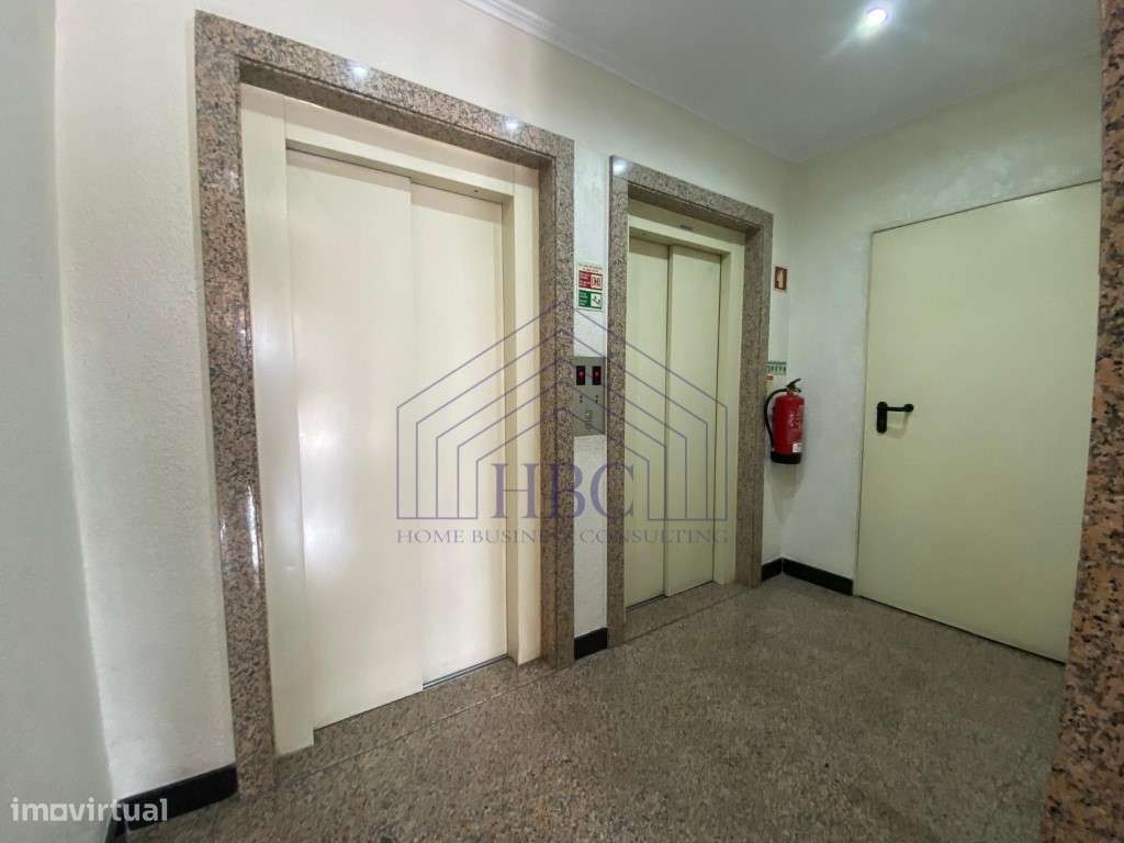Apartamento T3 nas Colinas do Cruzeiro | 4 Parqueamentos + Arrecadação-34