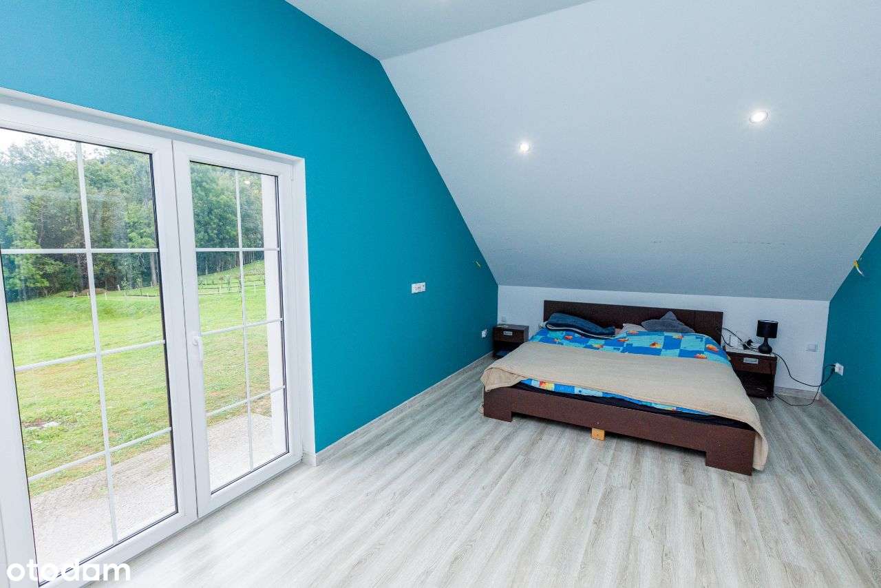 Kilkuletni dom pod lasem (Pod Łyską)-13