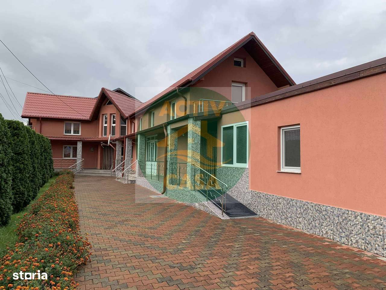 Casa de vanzare - Imagine principală: 3/10