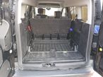 Ford Transit Connect - 13