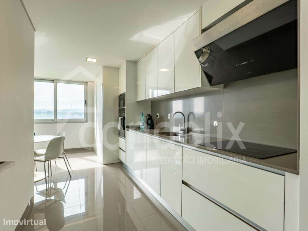 Apartamento T3 com vista rio, para venda no Freixo, Gondomar-11