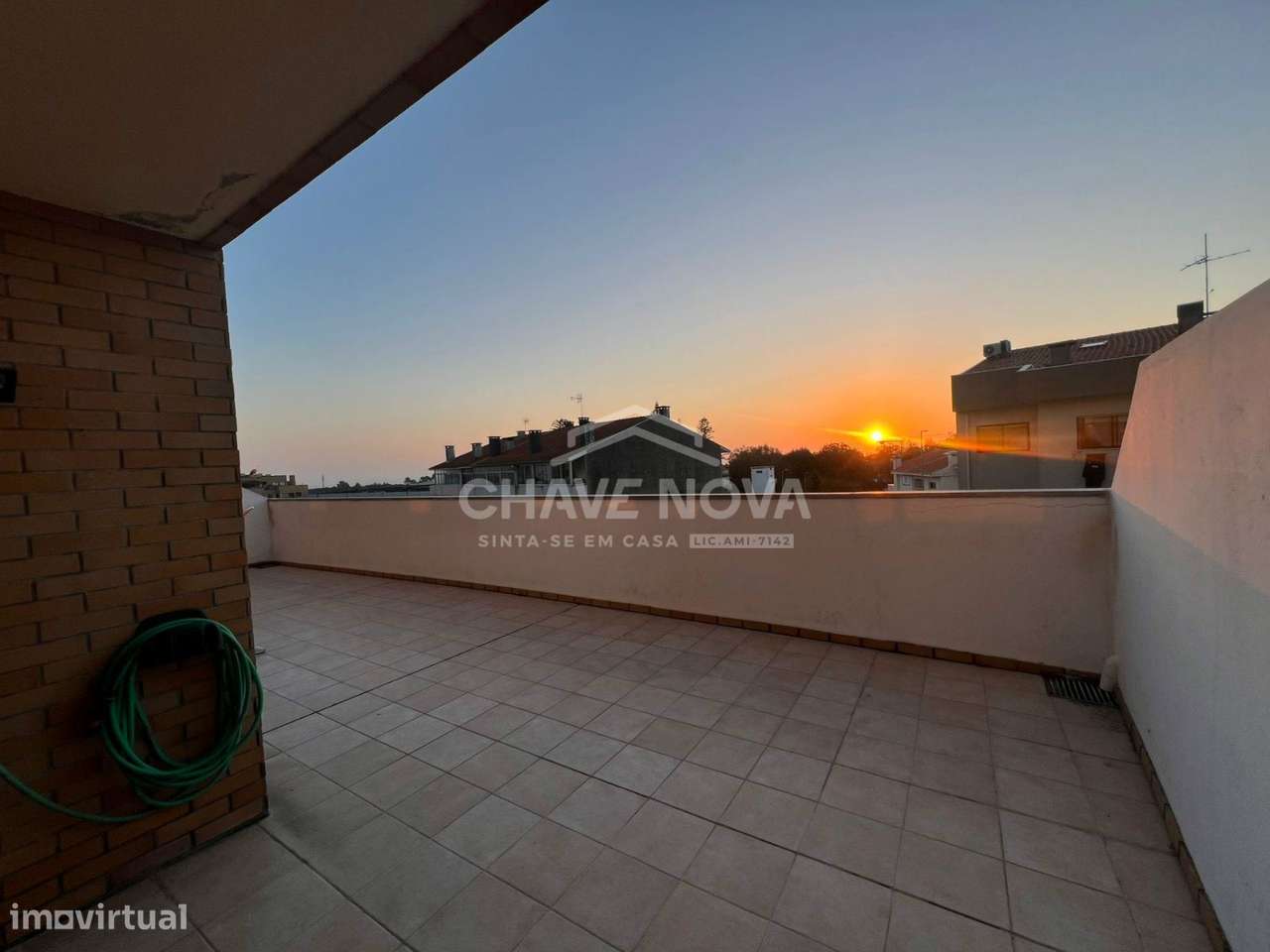 Apartamento T2 com 58m2 de Terraço e Garagem Box- MTS/03606/CO - Grande imagem: 1/24