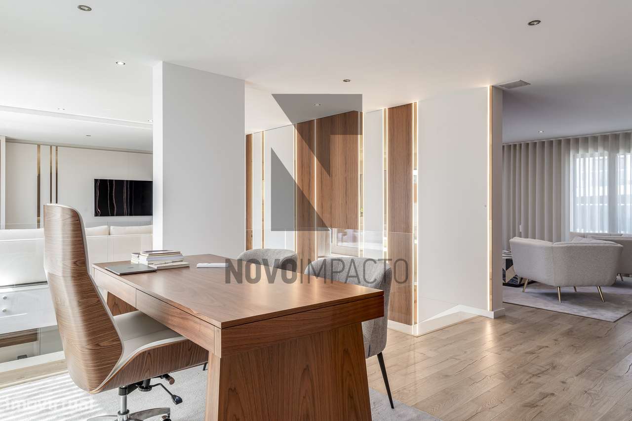 T4 Duplex de Luxo Mobilado, com 2 Terraços e Box para 2 Carros | Mo...-15