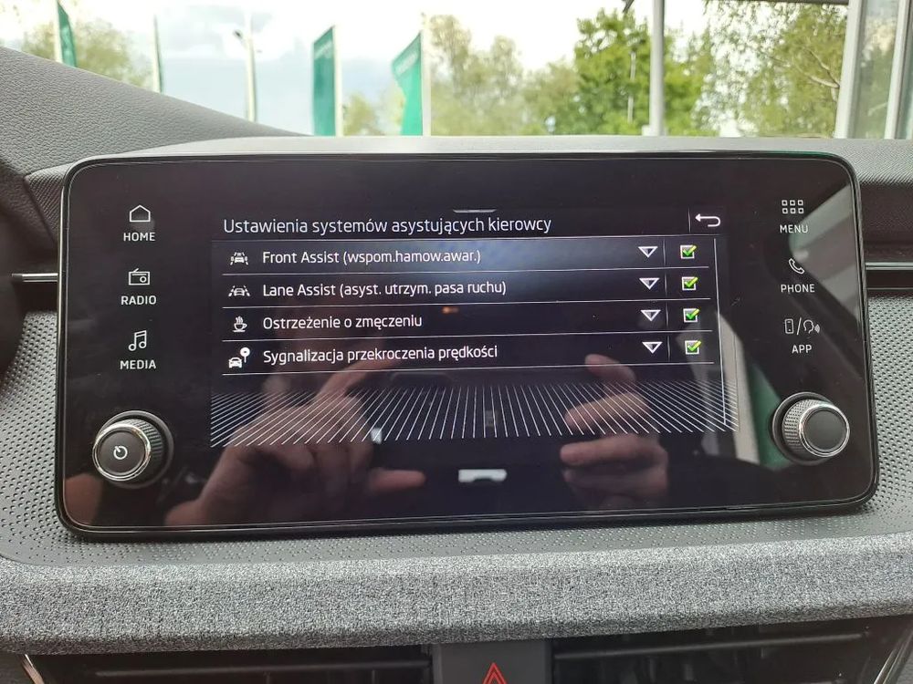 SKODA SCALA 1.0 TSI 115KM SELECTION, opony wielosezonowe, dostępna od ręki