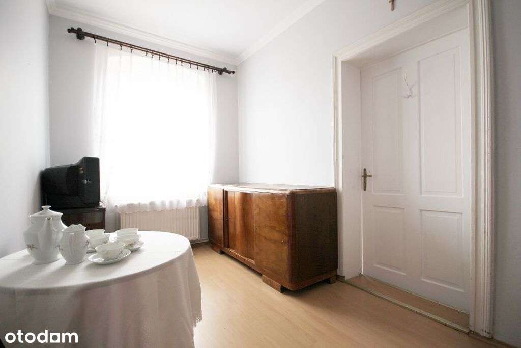 Duże i jasne mieszkanie z potencjałem - Pełny obrazek: 4/13