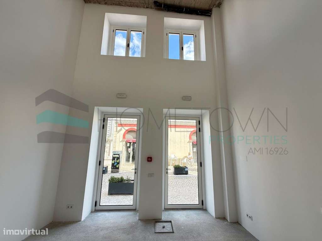 PARA ARRENDAMENTO - ESPAÇO COMERCIAL EXCECIONAL NO CENTRO DE LOULÉ - Grande imagem: 3/35