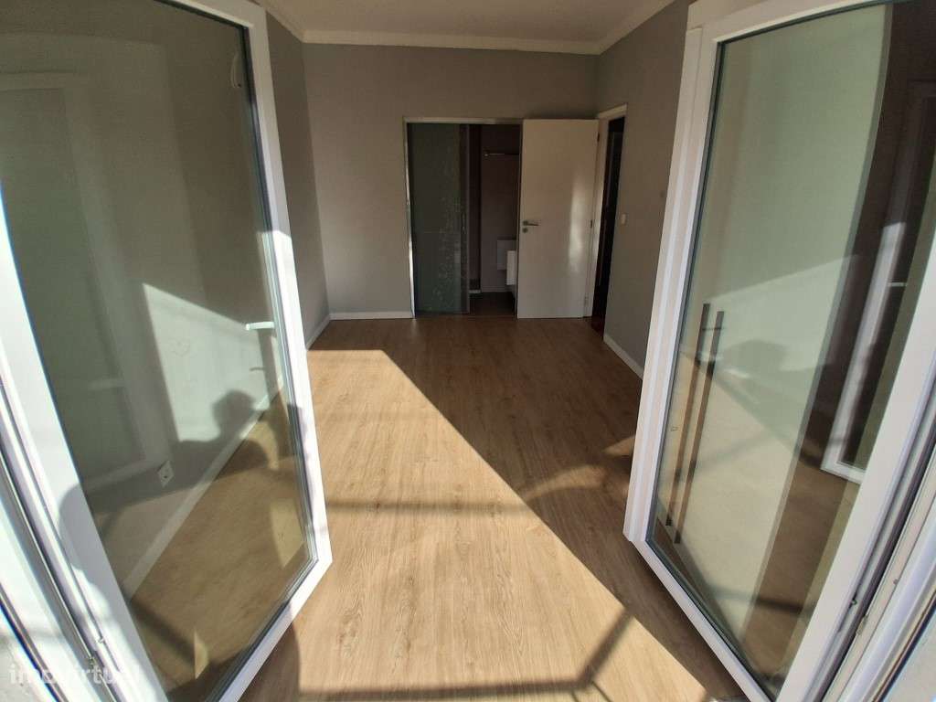 Andar Moradia T3 Renovado com Garagem - S. Cosme, Gondomar-33