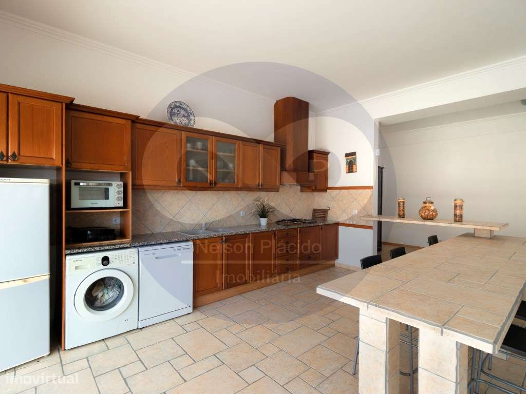 T3 em Andar de Moradia, 2 Frentes Solares, Cozinha Americana Equipa... - Grande imagem: 5/33