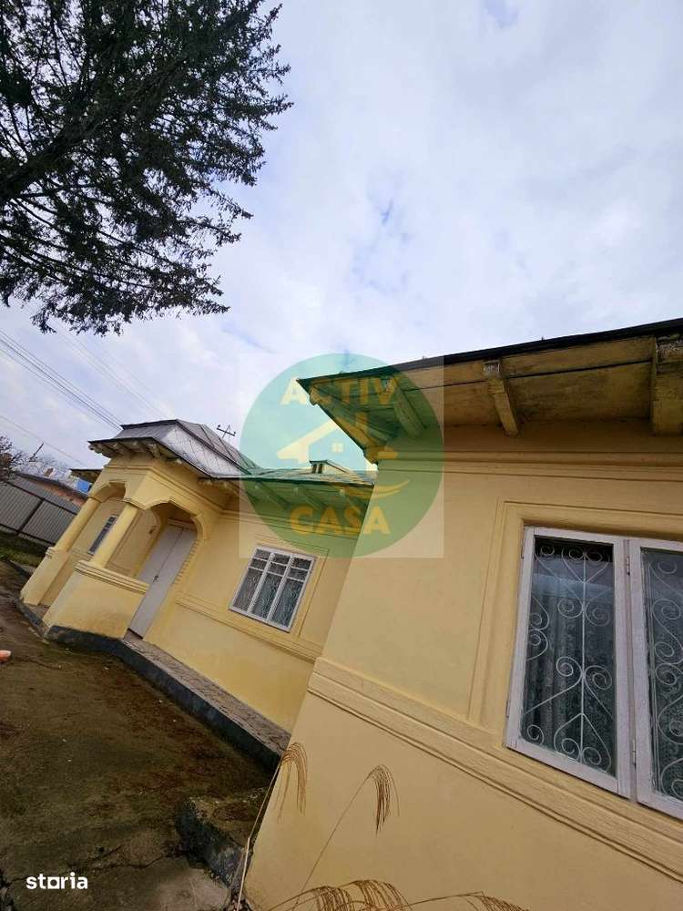 Casa de vanzare - Imagine principală: 4/10