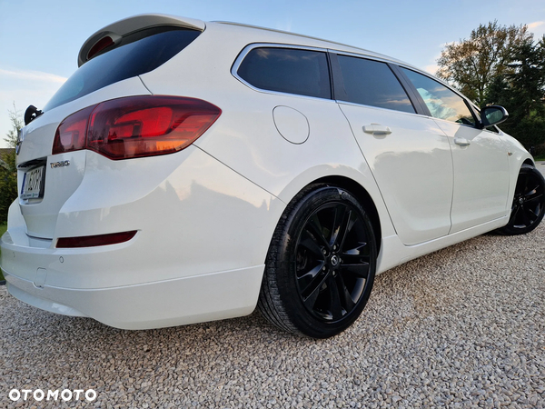 Opel Astra 1.6 Turbo Sports Tourer - 28