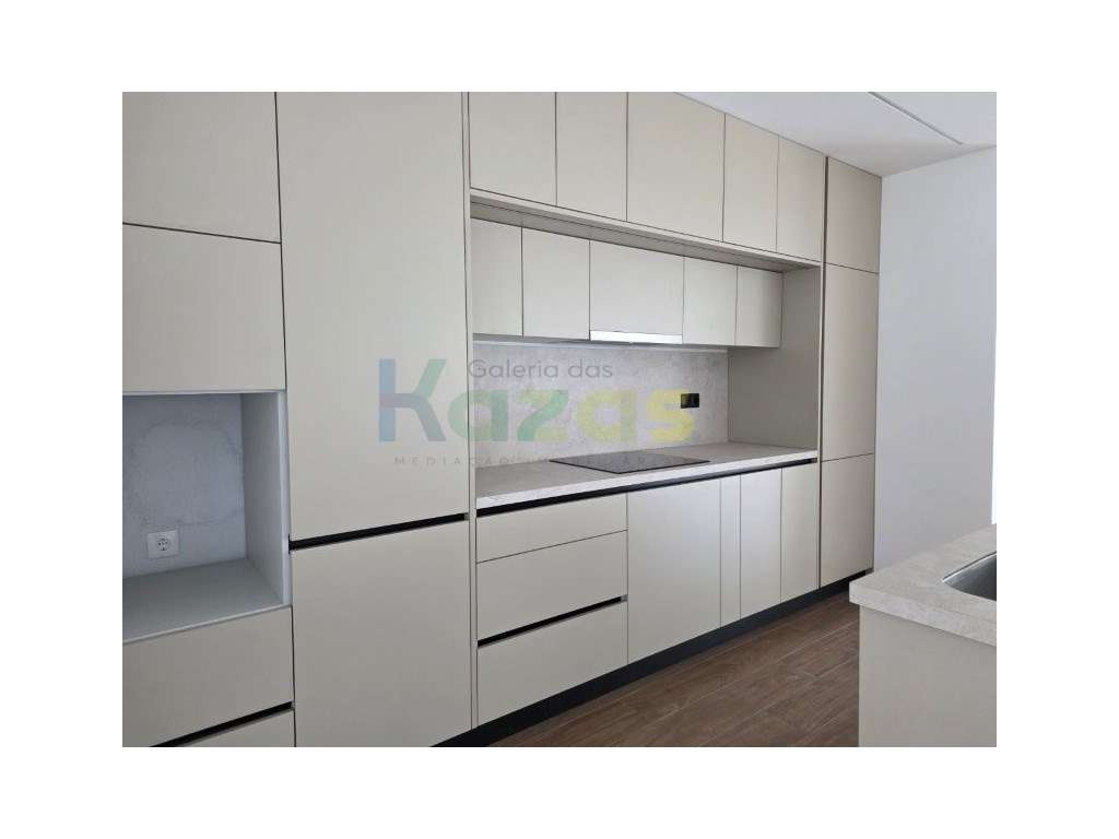 Moradia Individual, Térrea T3+1, em fase final de Construção.-10