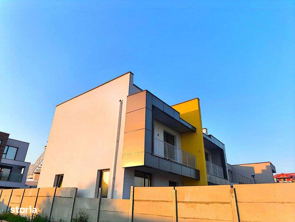 Vila moderna de vanzare strada M16 Mamaia Sat-0