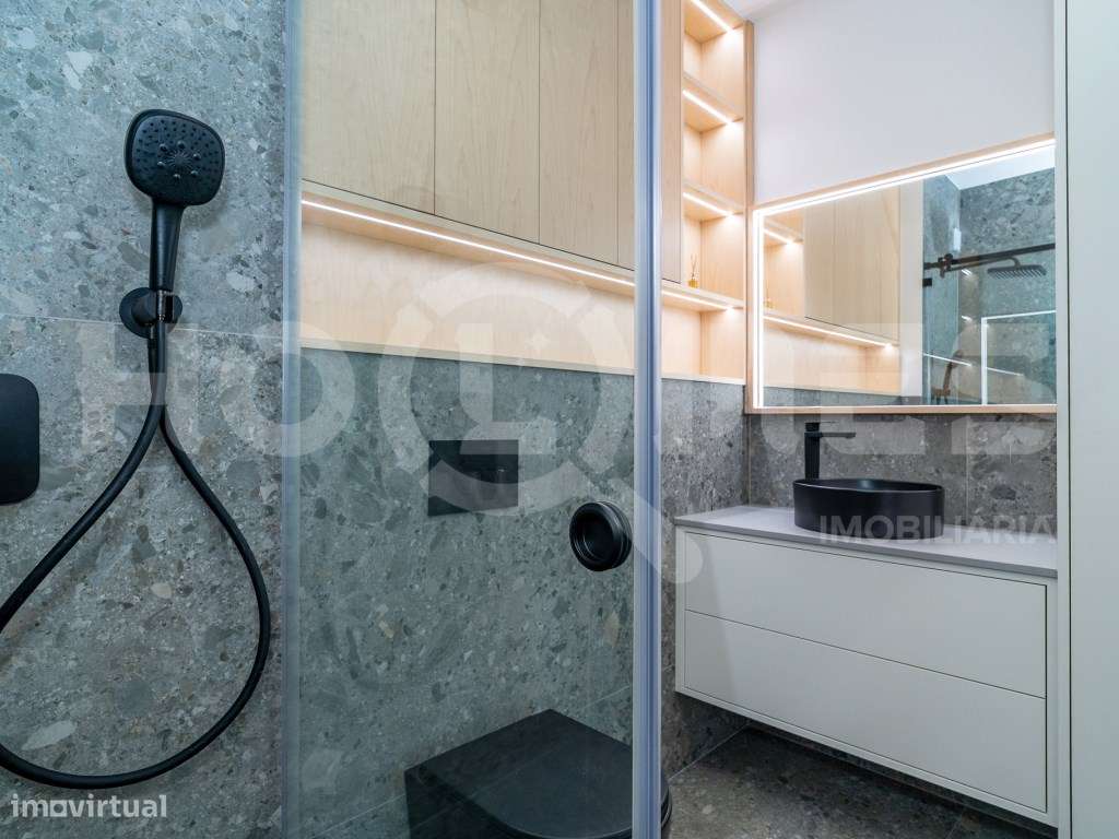 T2 de Luxo no Último Andar | Vista Mar, Serra e Cidade | Centro da ...-27