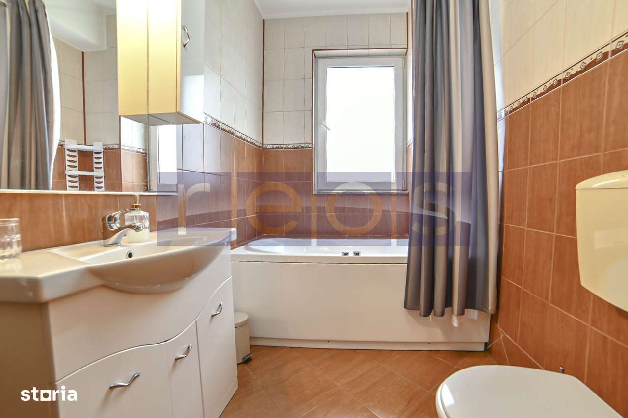 Vanzare apartament 3 camere constructie 2010 | Stefan cel Mare-Parcul - Imagine principală: 5/14