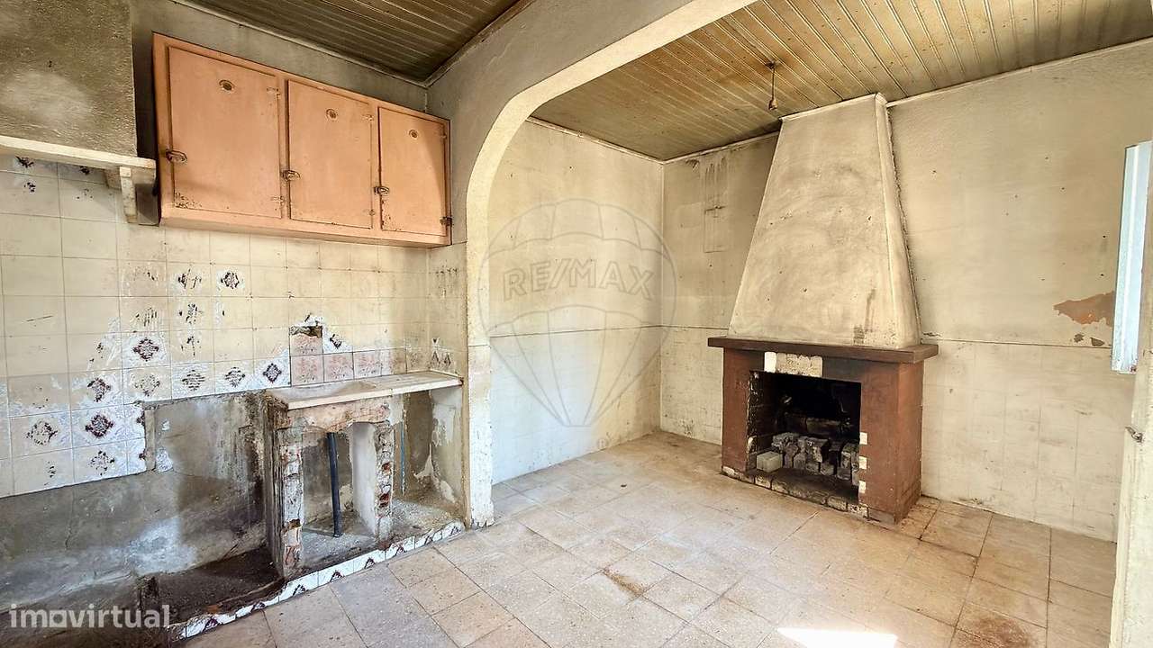 Moradia T2 para venda-28