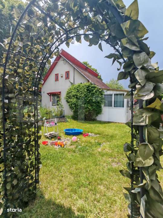 Casa de vacanta de vanzare in Zarnesti - Brasov - Imagine principală: 4/18