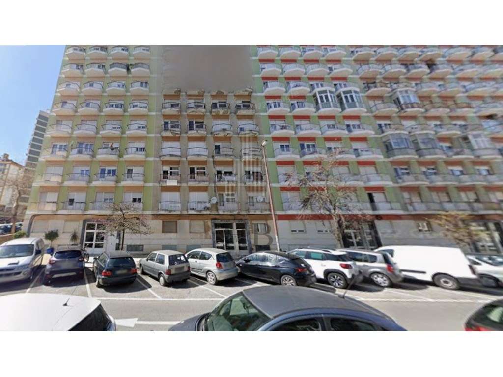 Apartamento T2 Benfica C Arrecadacao Lisboa