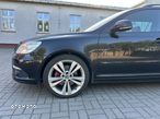 Skoda Octavia 2.0 TDI DPF DSG RS - 17