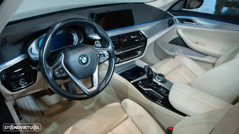 BMW 525 d Line Luxury Auto - 6