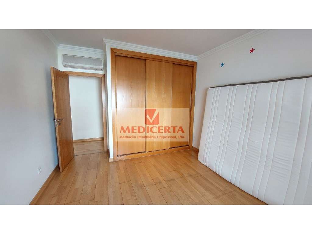 Beloura -T3 - condomínio com piscina-24